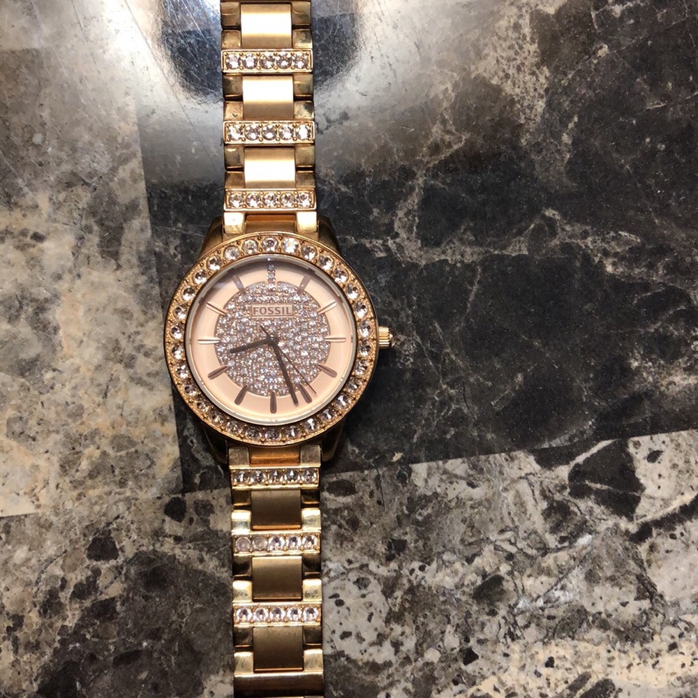 Rose gold fossil watch